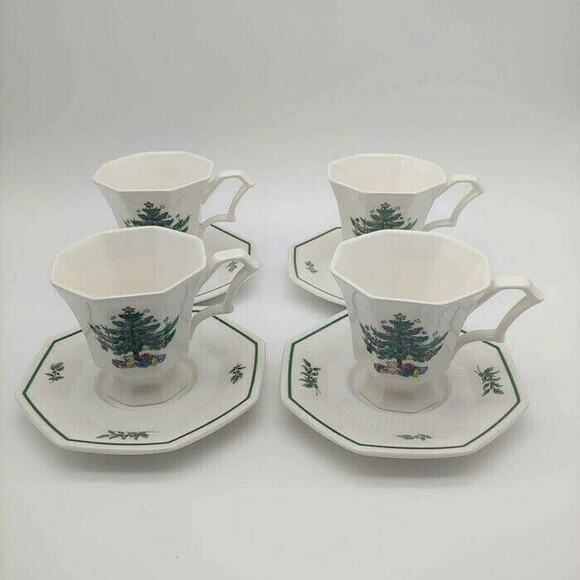 set of 4 Nikko Christmastime Footed Coffee Cup/Mug & Saucer Christmas Tree Holly - Picture 1 of 6